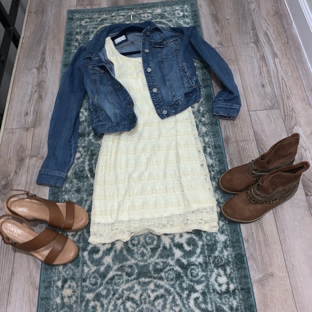 🎉 Ya Los Angeles Lace Ivory Sheath Dress 🎉